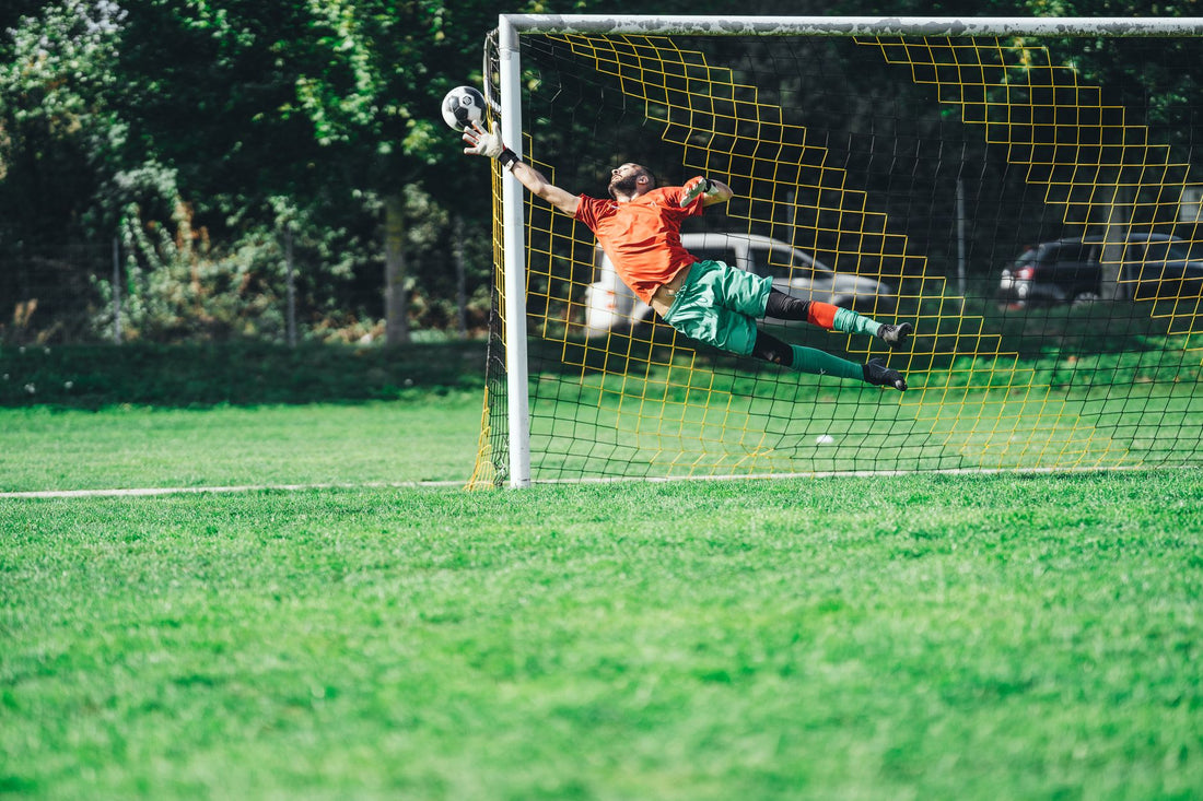 Best Deodorant for Football UK: What Lasts 90 Minutes
